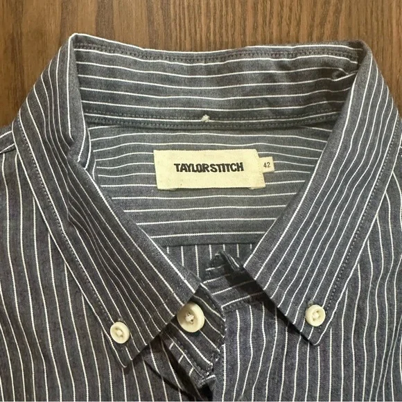 Taylor Stitch The Jack Men’s Button-Down in Rinsed Indigo Stripe (Size L/42) - Picture 4 of 4